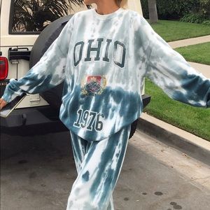 Garage OHIO sweatshirt and jogger tie dye matching set